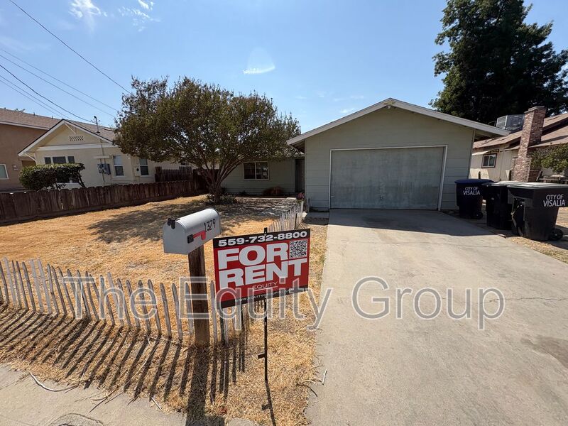 Visalia House: 1329 South Liberty Street