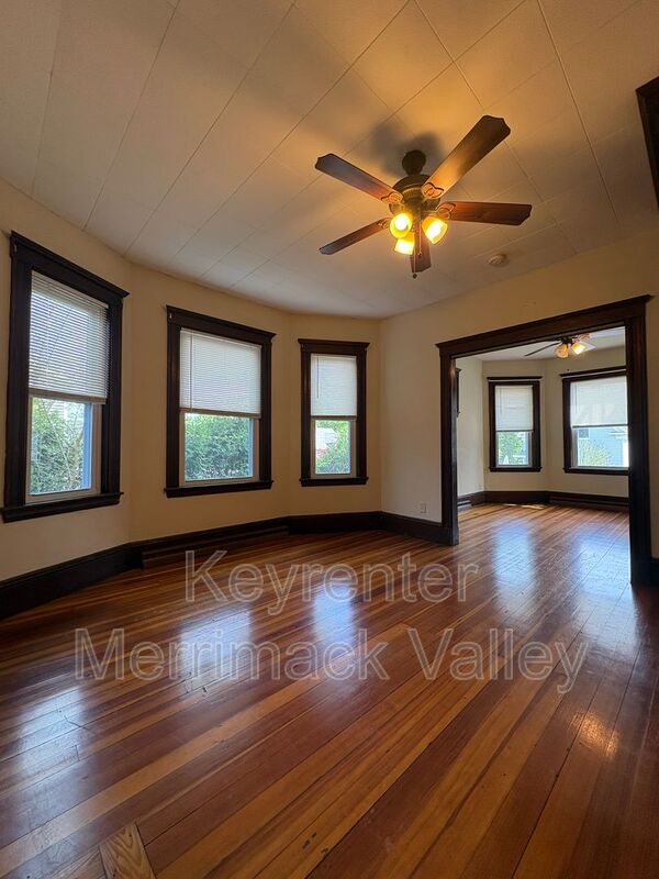 Bradford Condo: 46-48 South Prospect St