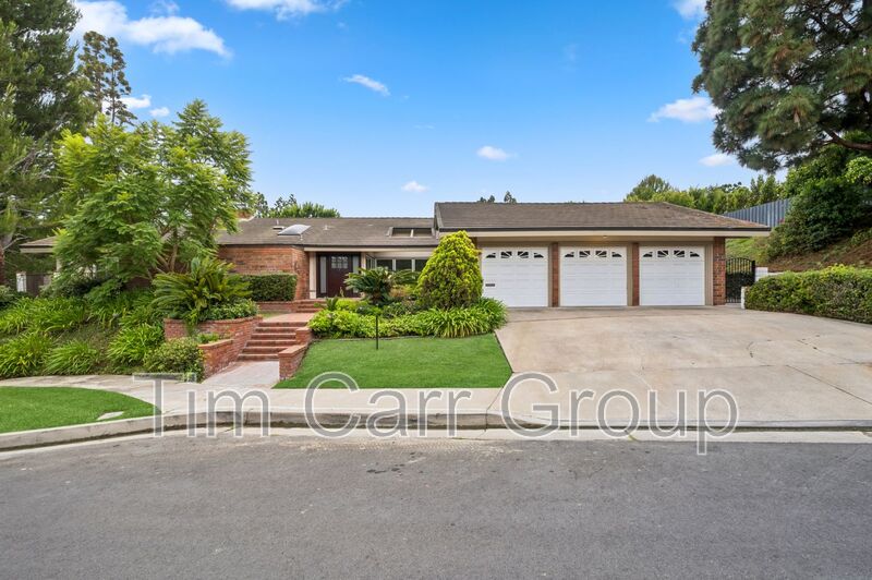 Newport Beach House: 17 Pinehurst Lane
