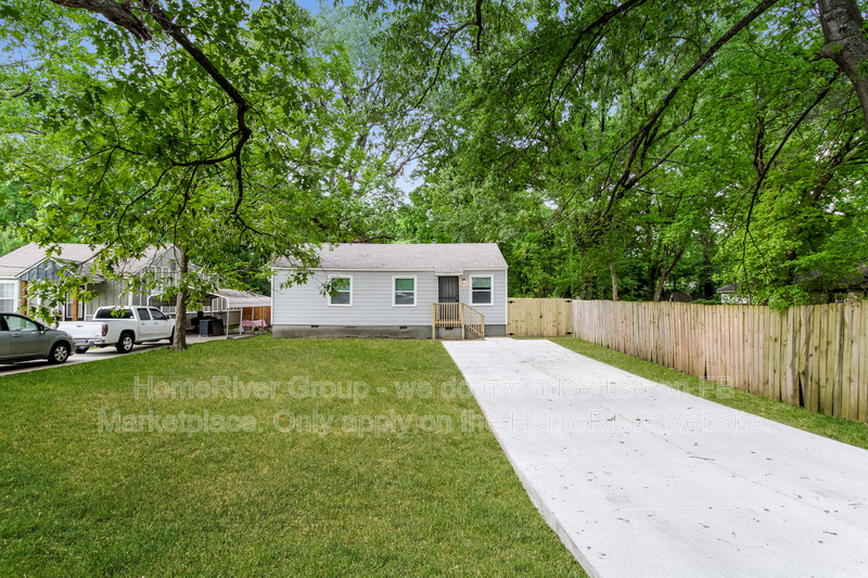Memphis House: 4113 Willowview Ave