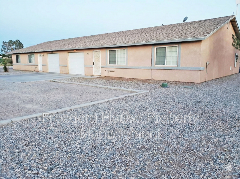 Pahrump Condo: 1850 Pershing Avenue