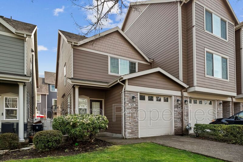 Tualatin House: 9284 SW Sweek Dr