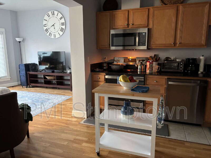 Portland Condo: 1714 NW Couch St