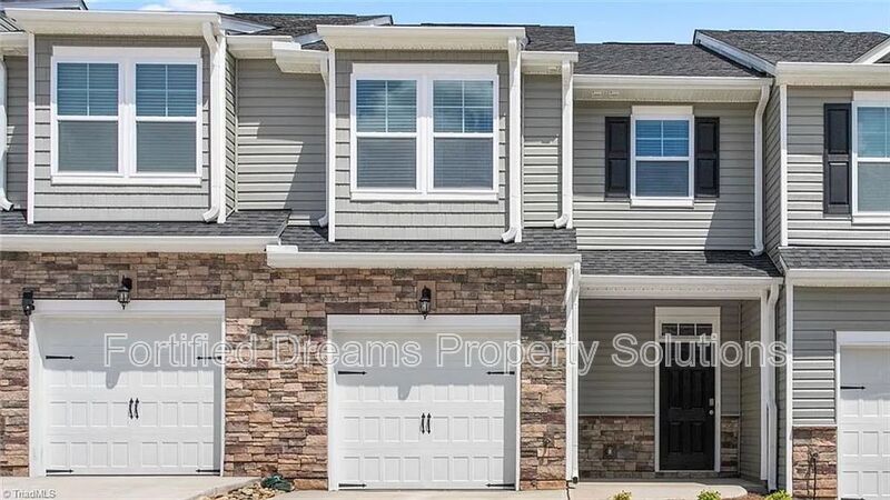 Kernersville Townhome: 1487 Amberview Lane