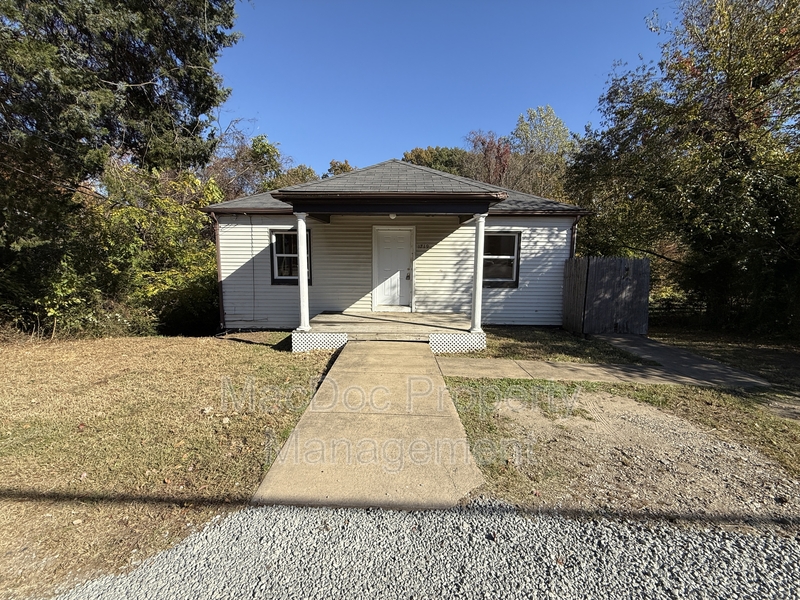 Fredericksburg House: 1719 Lafayette Blvd