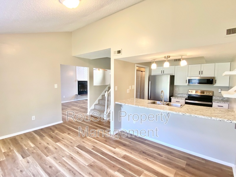 Virginia Beach House: 3833 Foxglove Ct