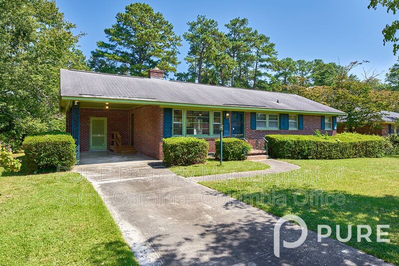 Columbia House: 5912 Barksdale Dr