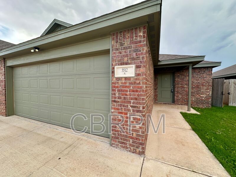 Lubbock House: 5512 122nd Street
