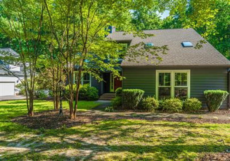 Southern Pines House: 145 Sandhurst Place