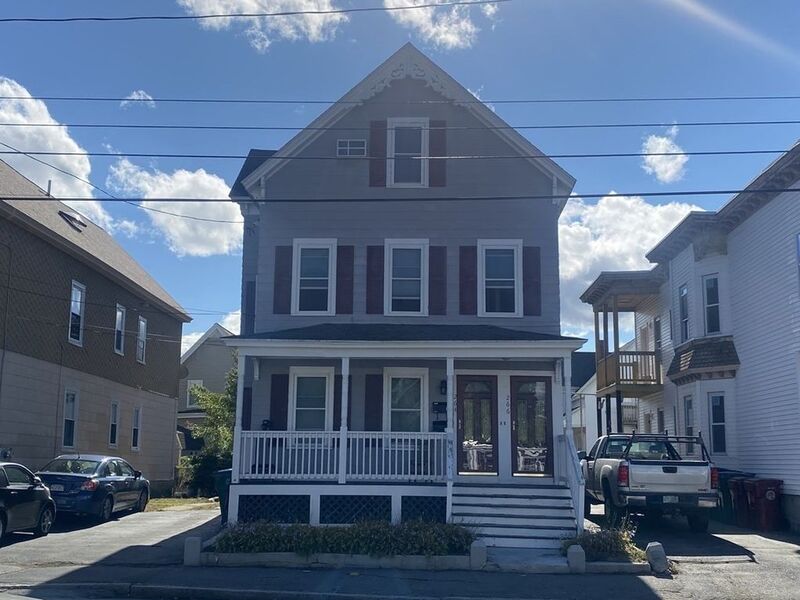 Lowell Condo: 264 University Ave