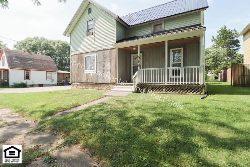 Garrett Condo: 918 W King