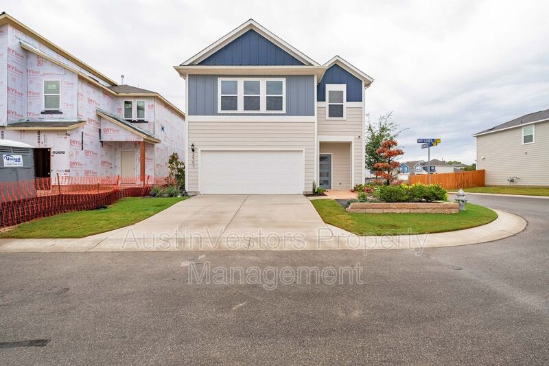 Austin House: 2907 Mary Elizabeth Dr