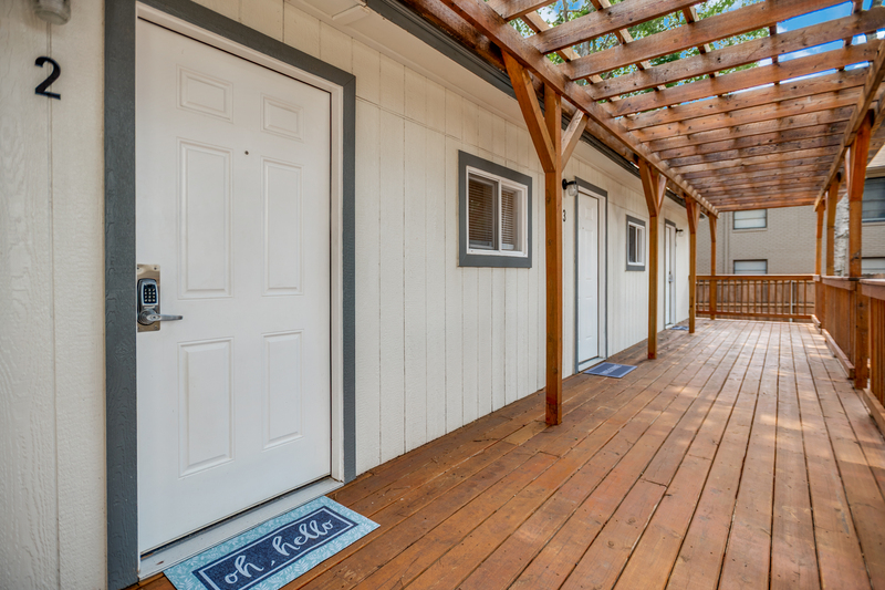 Arlington Condo: 905 West Abram Street - 2