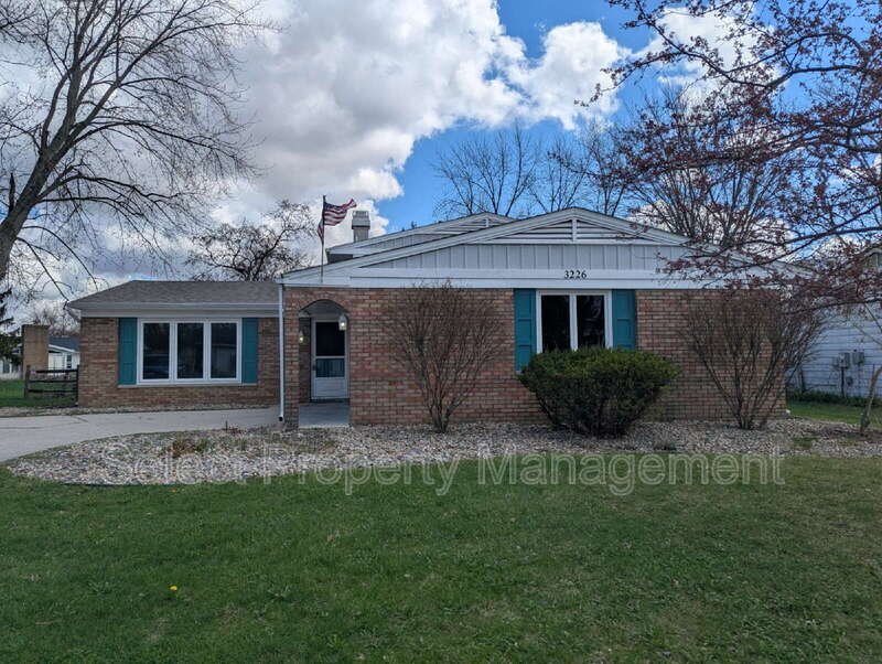 Fort Wayne House: 3226 Arrowwood Dr