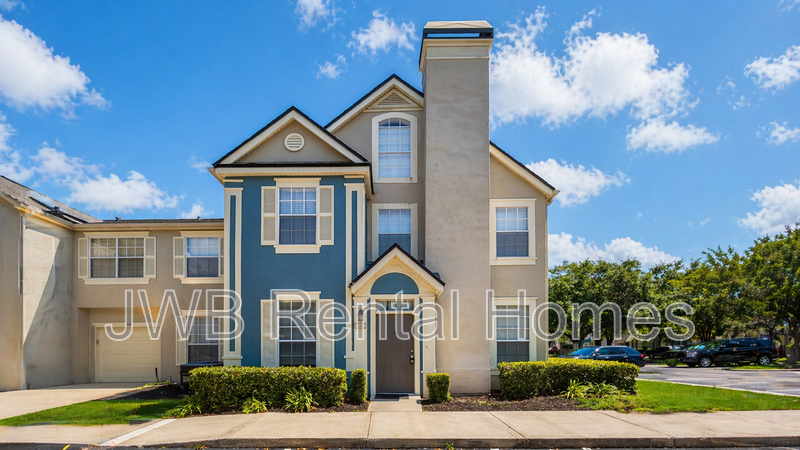 Jacksonville Condo: 13700 Richmond Park Dr N #1002