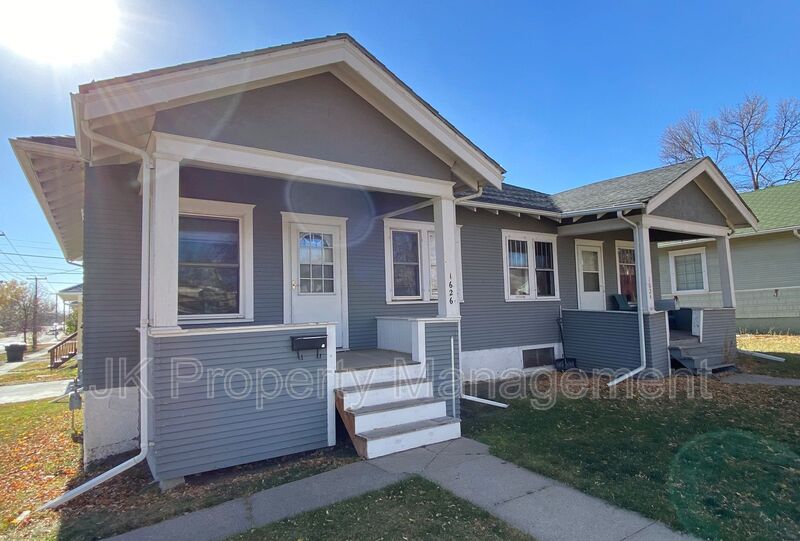 Great Falls House: 1626 Central Ave