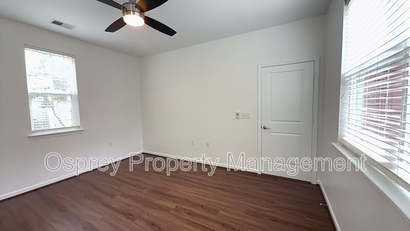 Recently Renovated 3-Bedroom Condo in The Grove at the Arboretum - Photo 9