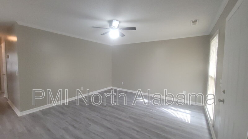 Huntsville Condo: 1502 Barrington Road Northwest