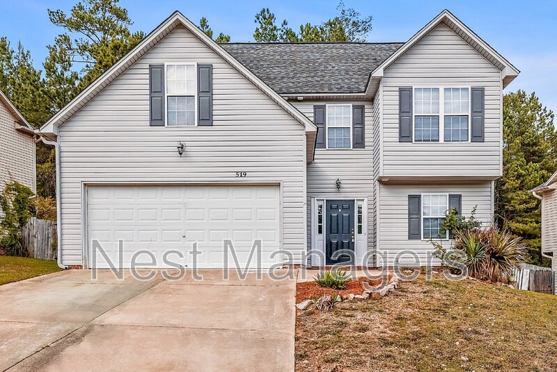 Fayetteville House: 519 Abbottswood Dr