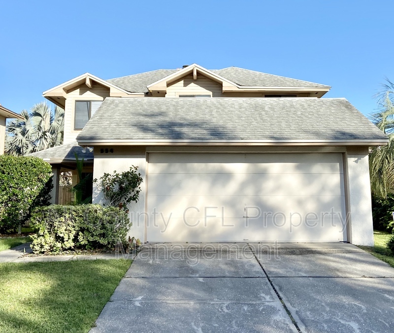 Lake Mary House: 554 Cidermill Place