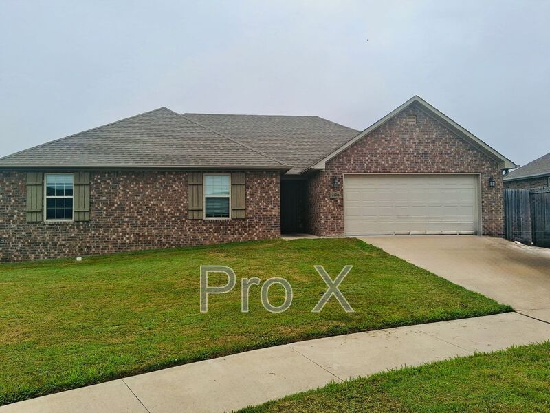 Gentry House: 2120 Wrangler Circle