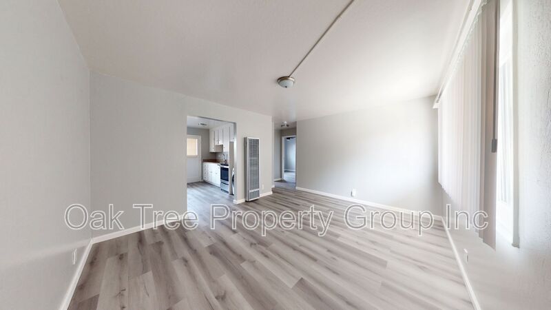 Oakland House: 3615 MLK Jr. Way