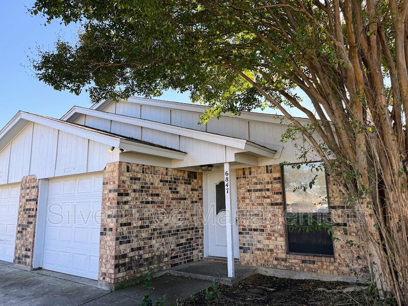 Fort Worth Condo: 6847 South Creek Drive