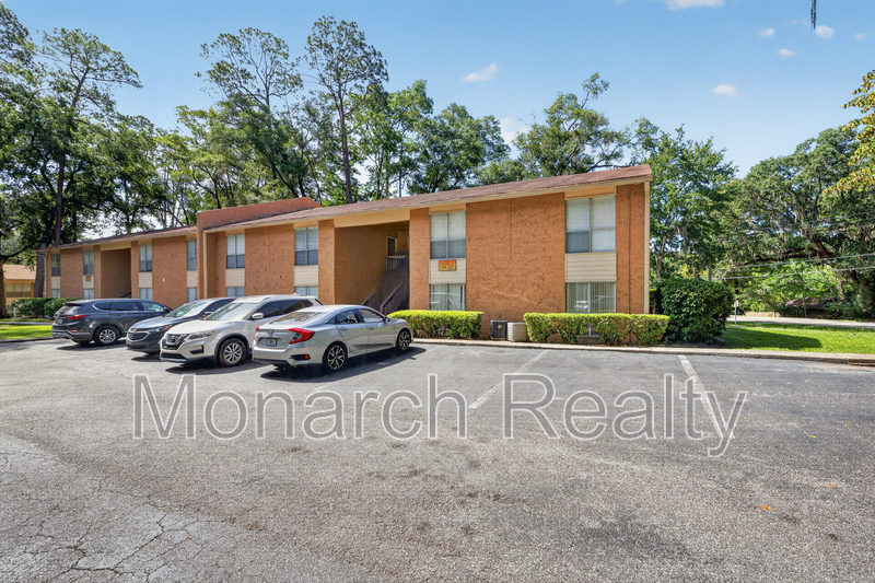 Gainesville Condo: 1810 Northwest 23rd Boulevard