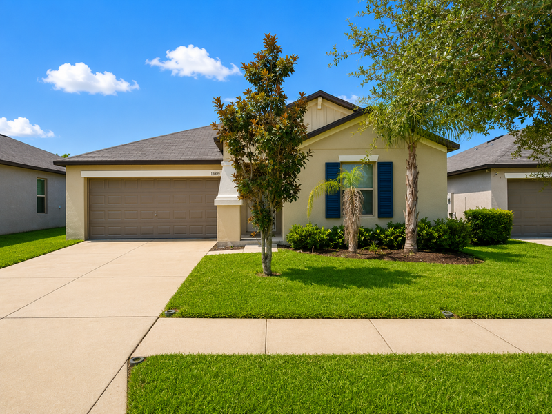 Riverview House: 13009 Majestic Garden Lane