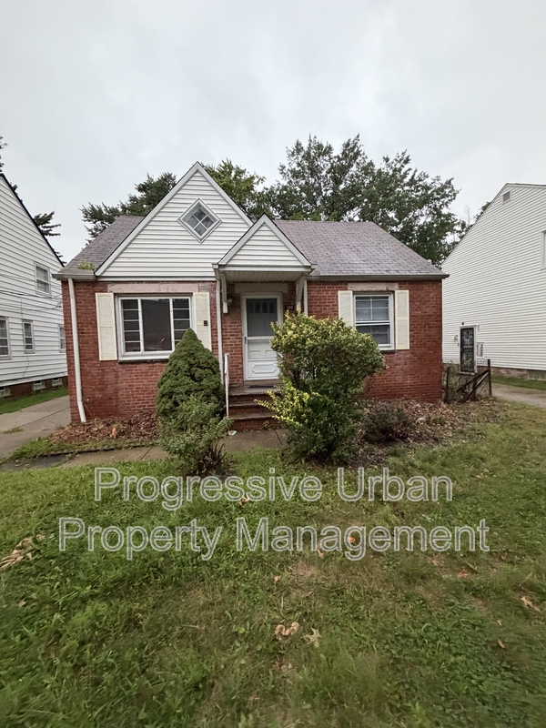 Euclid House: 380 East 260th Street