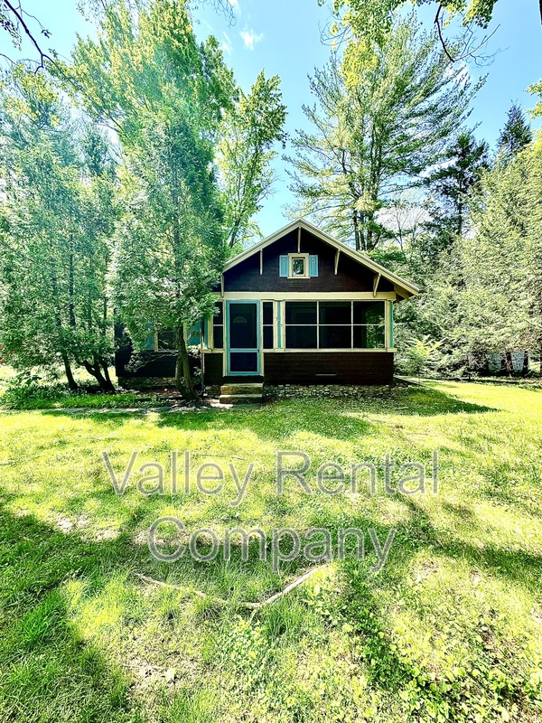 Amherst House: 323 Pelham Road