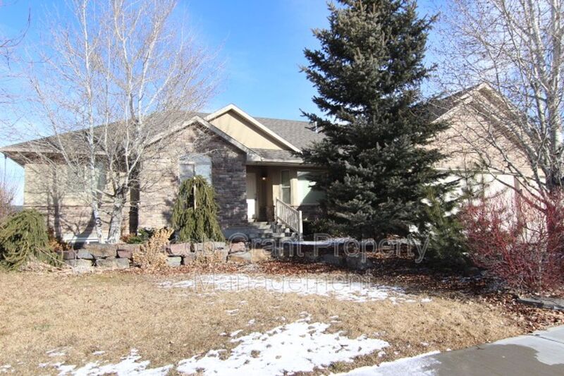 Idaho Falls House: 3773 Autumnwood Dr