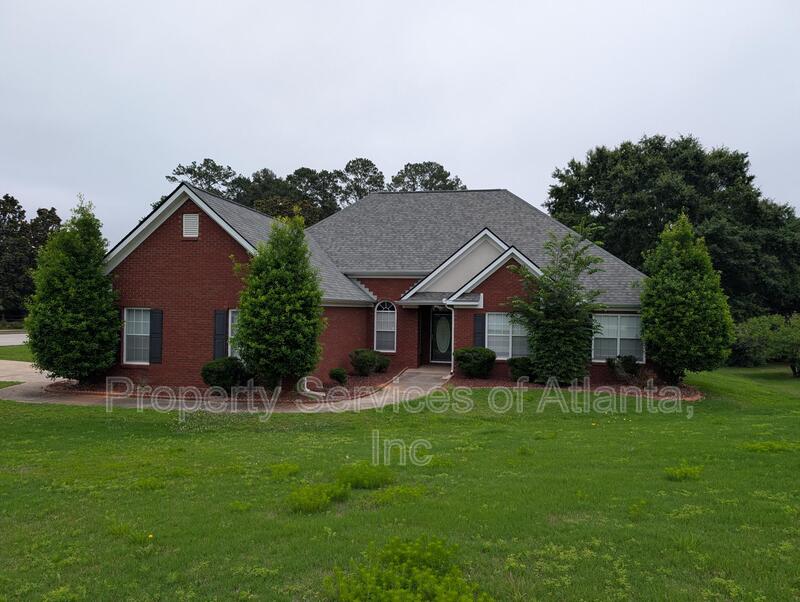 Mcdonough House: 101 Moss Pointe Dr