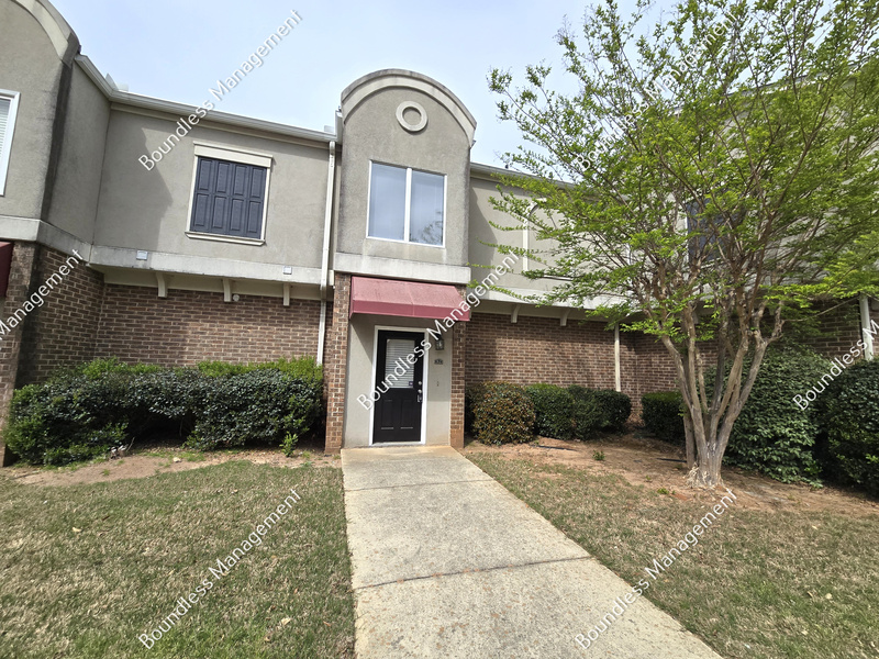 Atlanta Townhome: 3301 Henderson Mill Rd