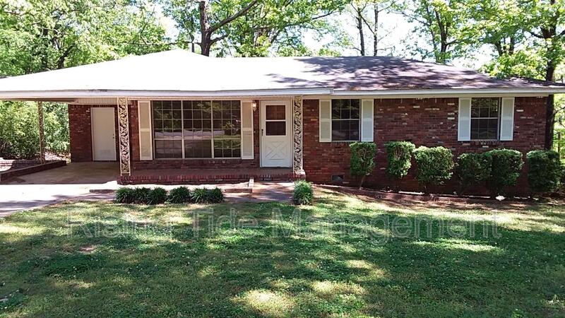 Center Point House: 1601 2nd St NW