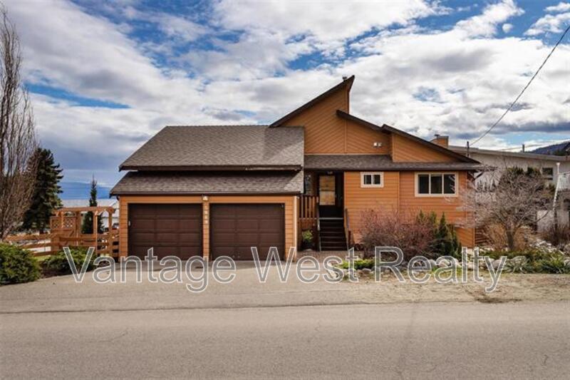 Peachland House: 5949 Turner Avenue