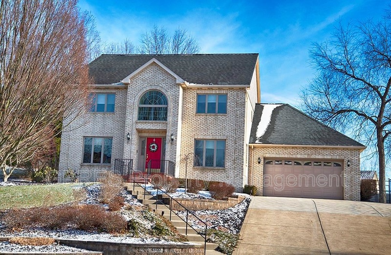 Request a Viewing for 4802 Oakhurst Ave Tenant Turner