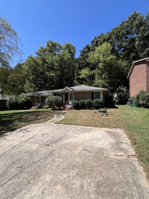 Charlotte Condo: 4811 Malibu Drive