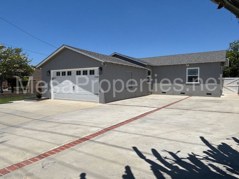 Chino House: 6056 Walnut Ave