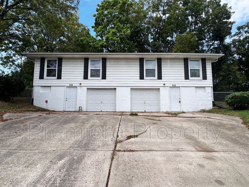 Independence Townhome: 822 S Emery St