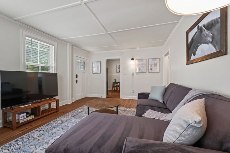 Saratoga Springs Condo: 38 George Street