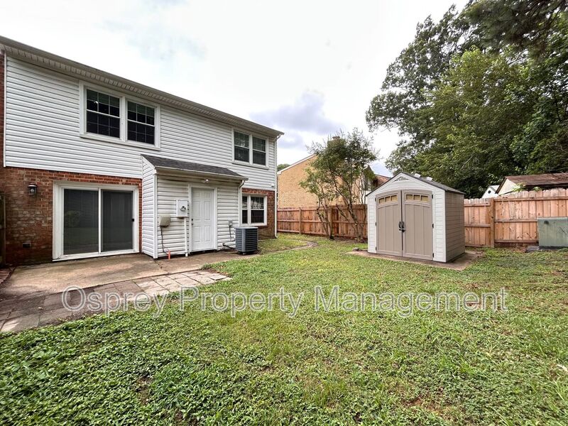Welcome to this charming 3 bedroom 