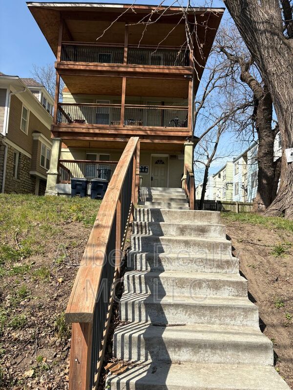 Kansas City Condo: 3808 Wyandotte St.