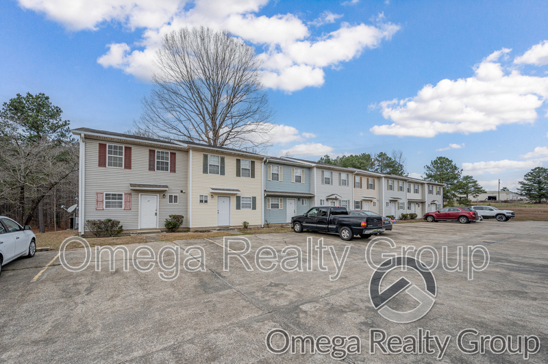 Mc Calla Condo: 484 Grey Hill Rd