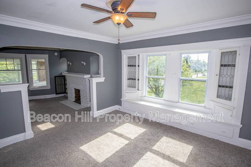 Cleveland Condo: 12007 Parkview Avenue - Upper