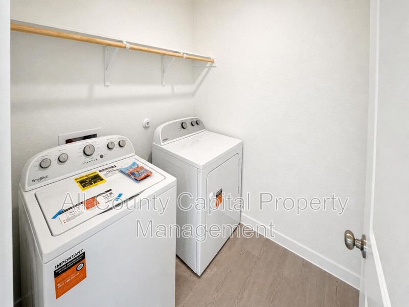 Main Rental Photo 17
