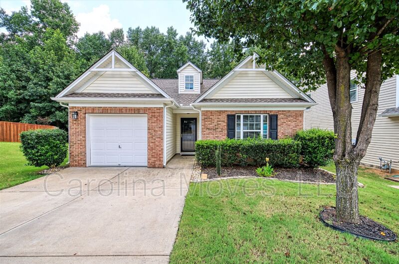 Greer House: 112 Stream Crossing Way