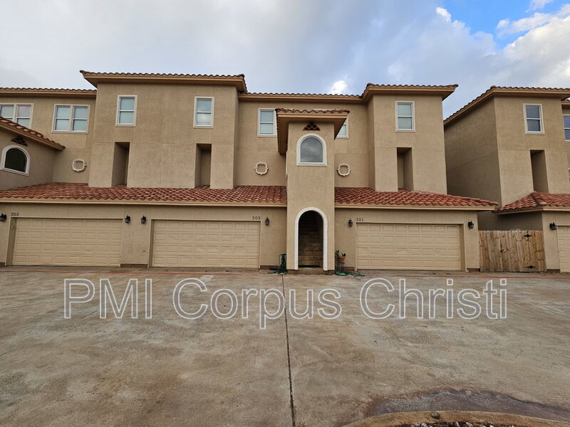 Corpus Christi Townhome: 14334 Cruiser Street