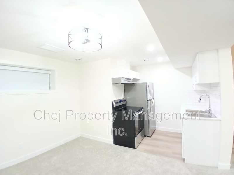 Edmonton Condo: 5140 Kinney Way SW