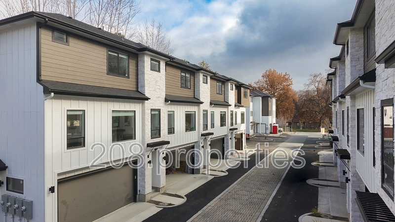 Garden City House: 4614 North Iota Lane